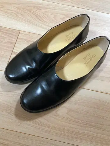 새상품급 CLANE x HARUTA 콜라보 플랫슈즈 로퍼 가죽 블랙