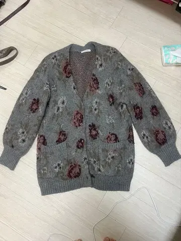 JEANASIS 꽃무늬 가디건 긴팔 그레이