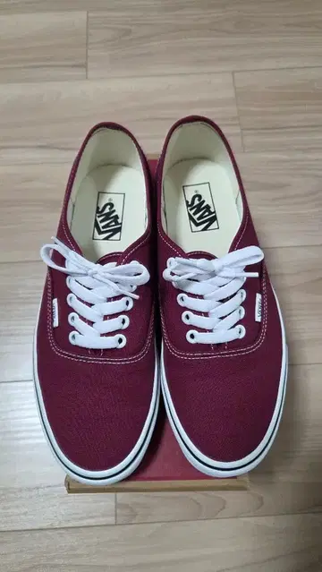 VANS 오센틱 버건디 26.5cm