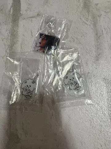 TXT POP UP 스토어 캡슐 토이 범규 3종 세트