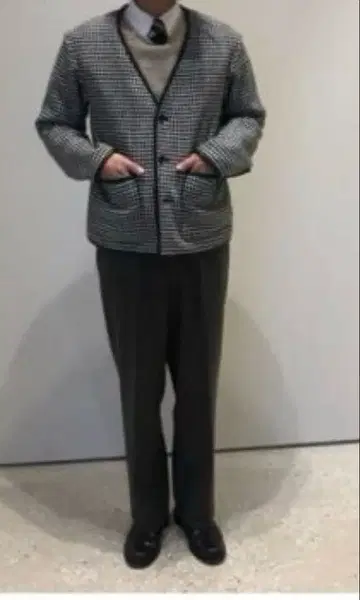 [ 새상품급 ] La Favola (라파보라) 노카라 파이핑 자켓