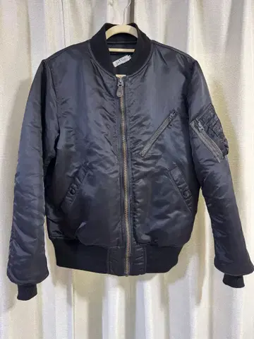 블랙 MA-1 플라이트 자켓