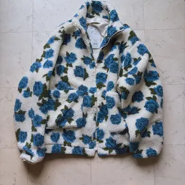 택 포함 쥬에티 패턴 보아 자켓 꽃무늬