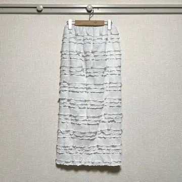 [ 새상품급 ] LOWRYS FARM(로리즈팜) 치비 프릴 타이트 스커트