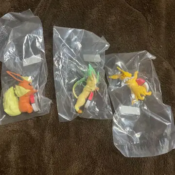 포켓몬 제일복권 F상 리피아 썬더 부스터