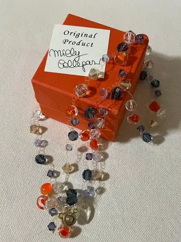 밀리 카레가리 멀티 컬러 목걸이