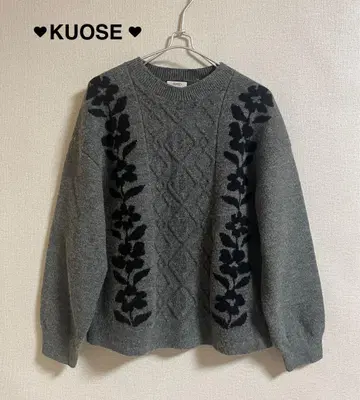 새상품급 KUOSE 쿠오세 꽃 모티브 니트 스웨터