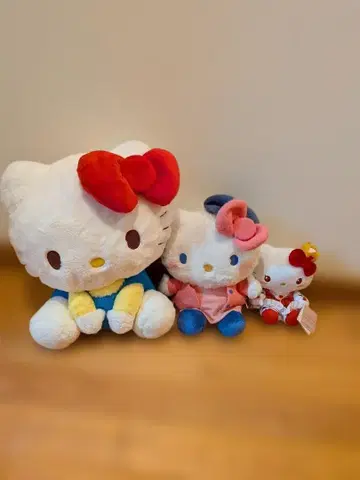 새상품 헬로키티 봉제 인형 대중소 세트