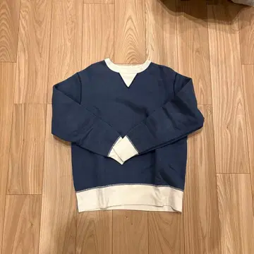 BARNS OUTFITTERS 네이비 V넥 트레이닝복