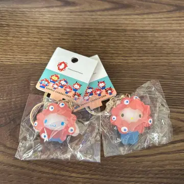 산리오 캐릭터 미야쿠미야쿠 클리어 키링 2개 세트