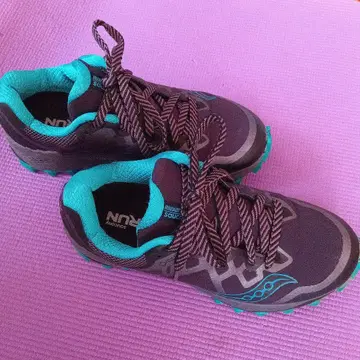 신춘 세일 Saucony 트레일 러닝화 블랙/터콰이즈