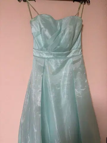 민트 그린 스테이지 드레스