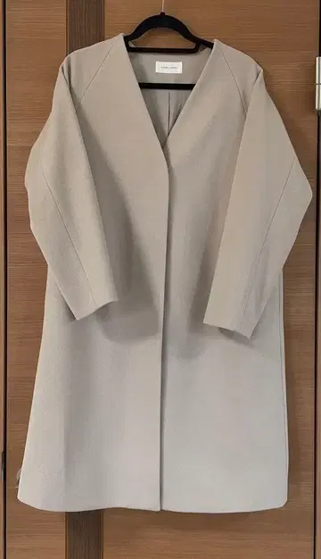 글로벌 워크 가벼운 스트레치 노카라 코트 M 사이즈