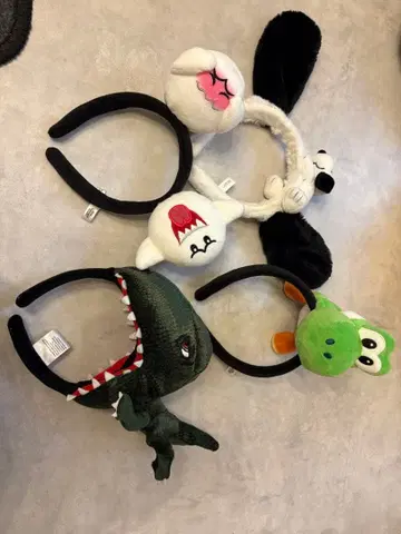 캐릭터 머리띠 ( 요시 테레사 스누피 공룡 )