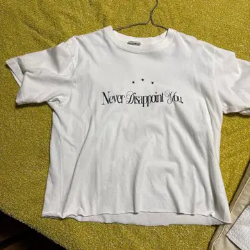 화이트 T셔츠 M 사이즈 'Never Disappoint You'