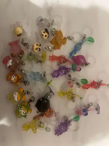 가챠가챠 피크민 메지루시 액세서리 햄타로 캡슐 토이