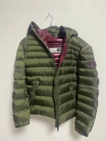 AI Riders on the Storm 후드 부착 다운 자켓 44