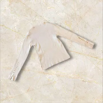 라비앙제 긴팔 니트 스웨터 베이지 슬릿 XS 사이즈 스트레치 가을/겨울