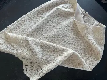 UNITED ARROWS의 레이스 스커트