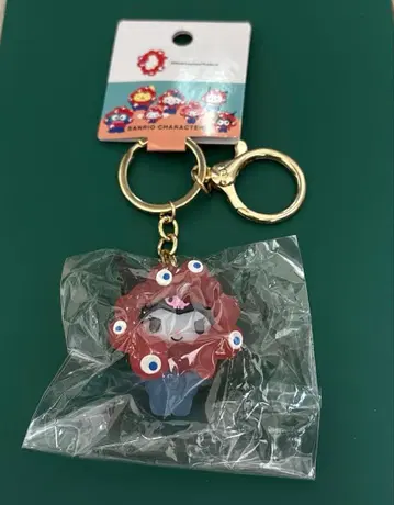 간사이 만박 산리오 미야쿠미야쿠 변신 키링 쿠로미 클리어