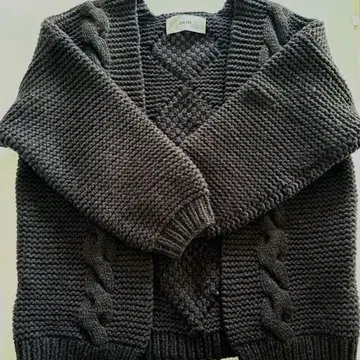 RIM.ARK 림아크 핸드메이드 울 가디건