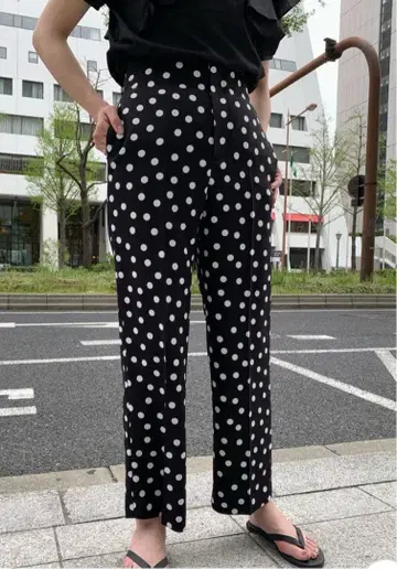 유나이티드 애로우즈 도트 무늬 팬츠