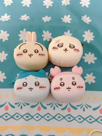 치이카와 (먼작귀) 오카오 미니 실리콘 파우치 4개 세트