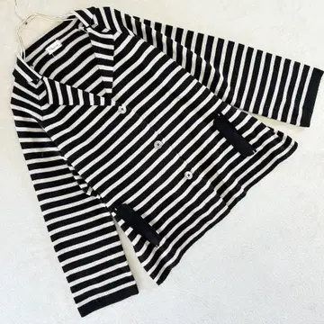 크로스플러스 보더 무늬 니트 자켓 블랙 x 베이지 L 사이즈