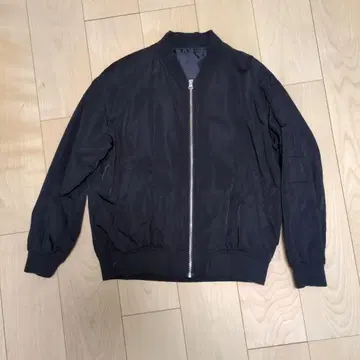 GU 자켓 블랙 L 사이즈