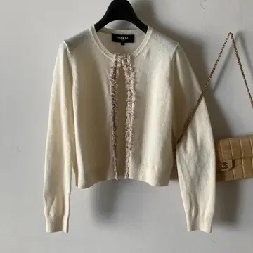 폴카*푹신하고 부드러운 캐시미어 울 촘촘한 크루넥 니트 가디건