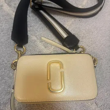 마크 제이콥스 아이보리 숄더백