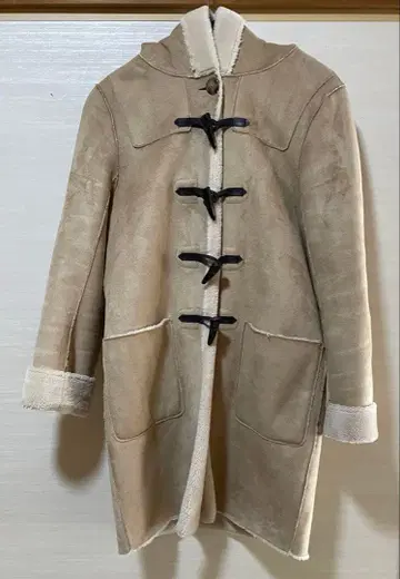 베이지 더플 코트 후드 부착