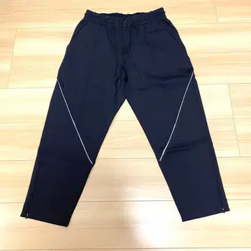 [새상품급] Y-3 와이스리 테이퍼드 팬츠 S 블랙 저리 스트레치 라인