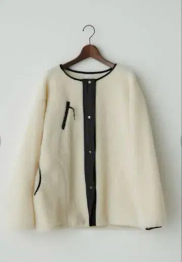 earthy 노카라 보아 블루종 아이보리