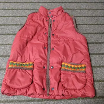 [ 새상품 ] TITICACA 빨간색 다운 베스트