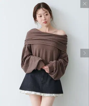 mystic 오프숄더 맨투맨