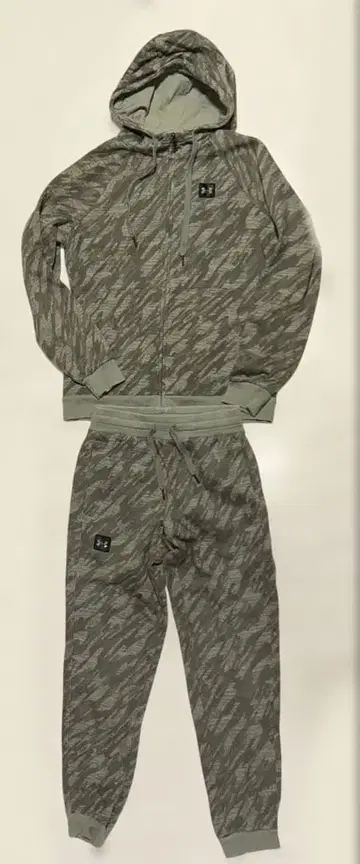 언더아머 라이벌 플리스 카모 패턴 셋업