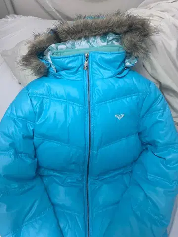 Roxy 스카이블루 다운 자켓 후드 부착