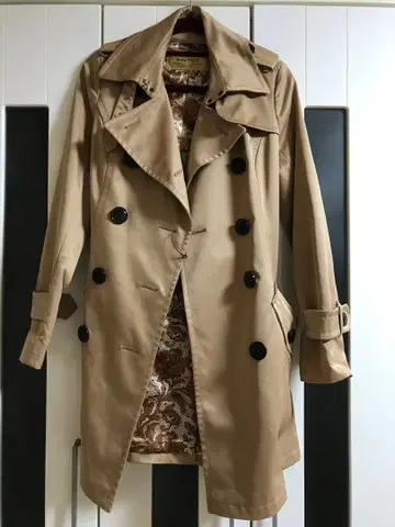 새상품 ROYAL PARTY 베이지 트렌치코트