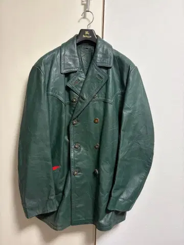 서독 국경 경비대의 가죽 코트