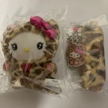 헬로키티 레오파드 무늬 봉제 인형 & 키링