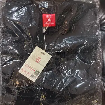 BTS WORLD TOUR T-SHIRT [BLACK]