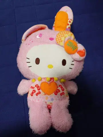 헬로키티 봉제 인형 토끼 귀 포함