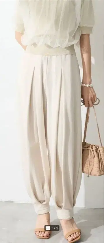 새상품급 frene 턱 볼륨 조거 팬츠/프라네