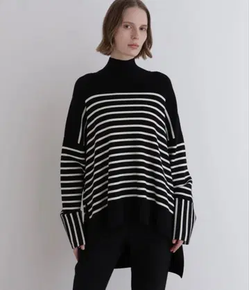 새상품급 LE PHIL 보더 니트