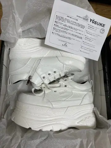 정가 10780엔 27cm YOSUKE 초통굽 스니커즈 화이트