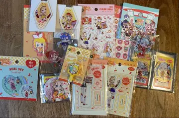 100엔샵 보컬로이드 콜라보 묶음 판매