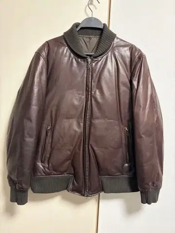 띠어리 가죽 자켓