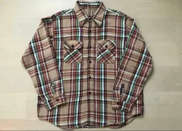 브라운 체크 무늬 긴팔 플란넬 셔츠