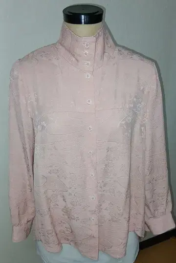 기모노를 사용한 핑크 셔츠 블라우스